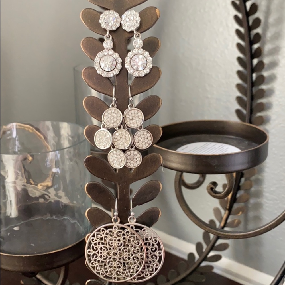 Six sets of Earrings #547